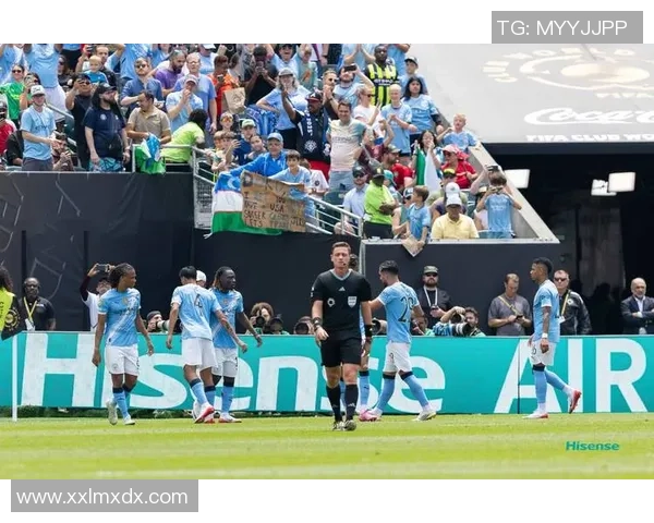 足总杯惊现冷门曼城逆转切尔西红牌风波引发全场热议