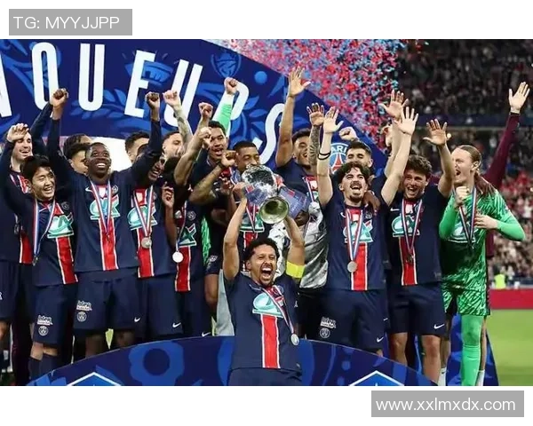 西甲激战：那不勒斯与拜仁战平补时进球引爆全场激情